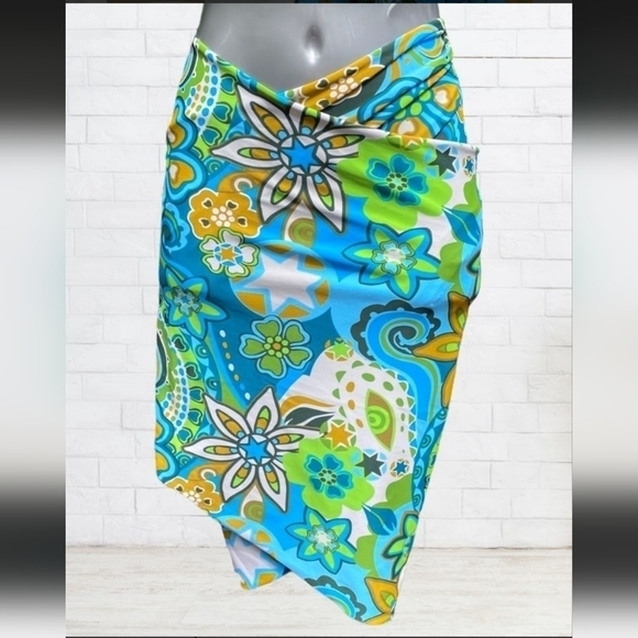 TIGERLILY Floral Turquoise Sarong Beach Wrap Coverup Size Med - Picture 6 of 7